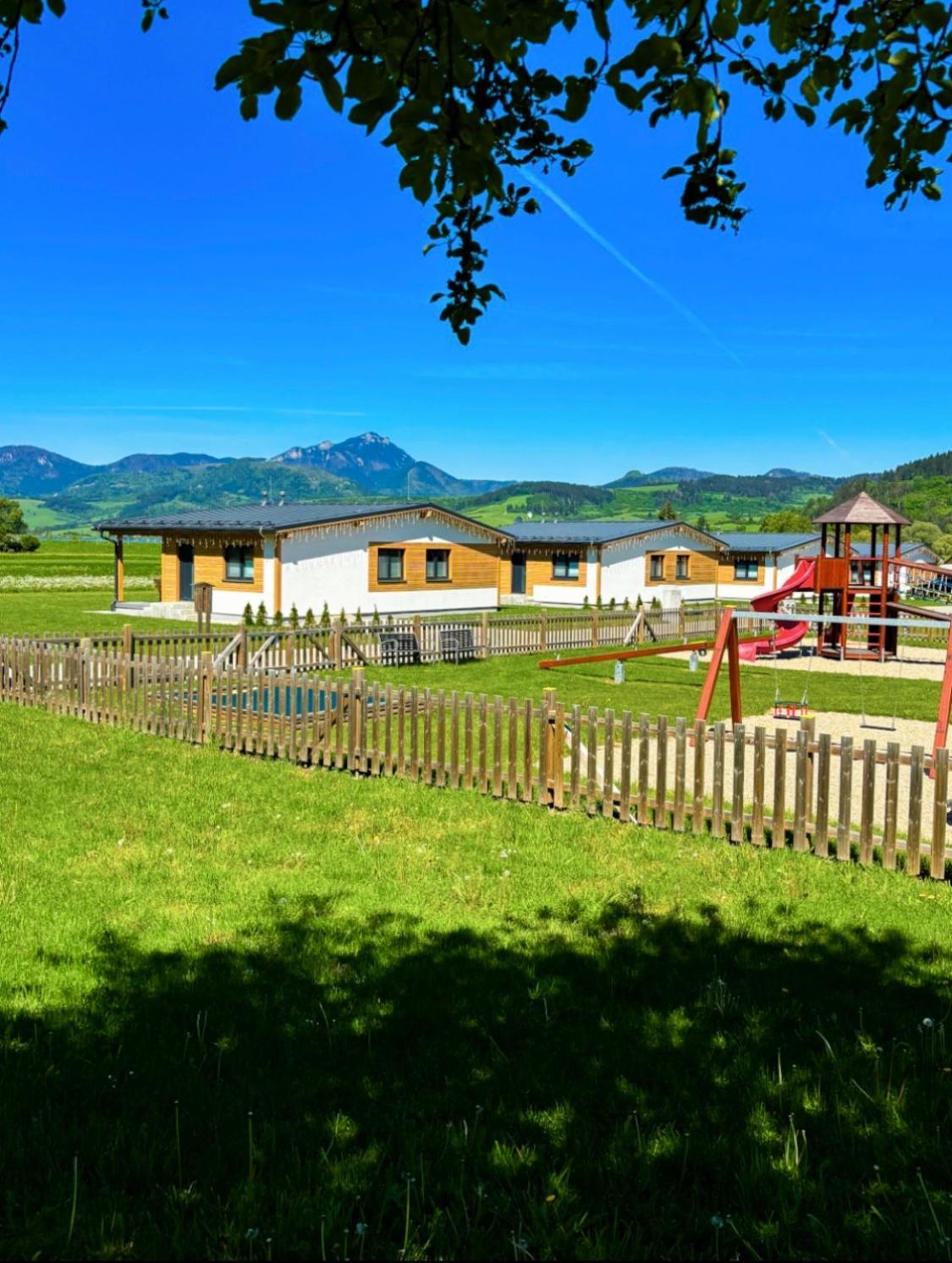 Rezort Zvernica Vlachy - Family & Fun Bagian luar foto